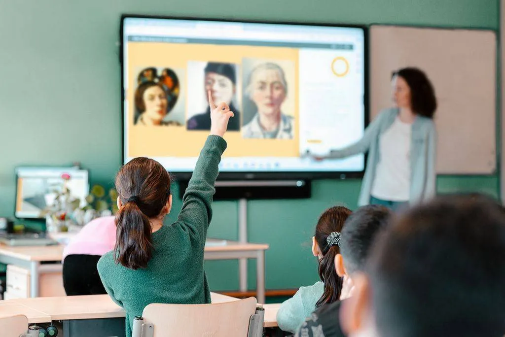 Kinderen exposeren in KM.Gemeente Ede – Kröller-Müller Museum