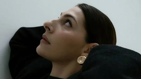 Mezzosopraan Bella Adamova (fotografie. Dora Rashokina)