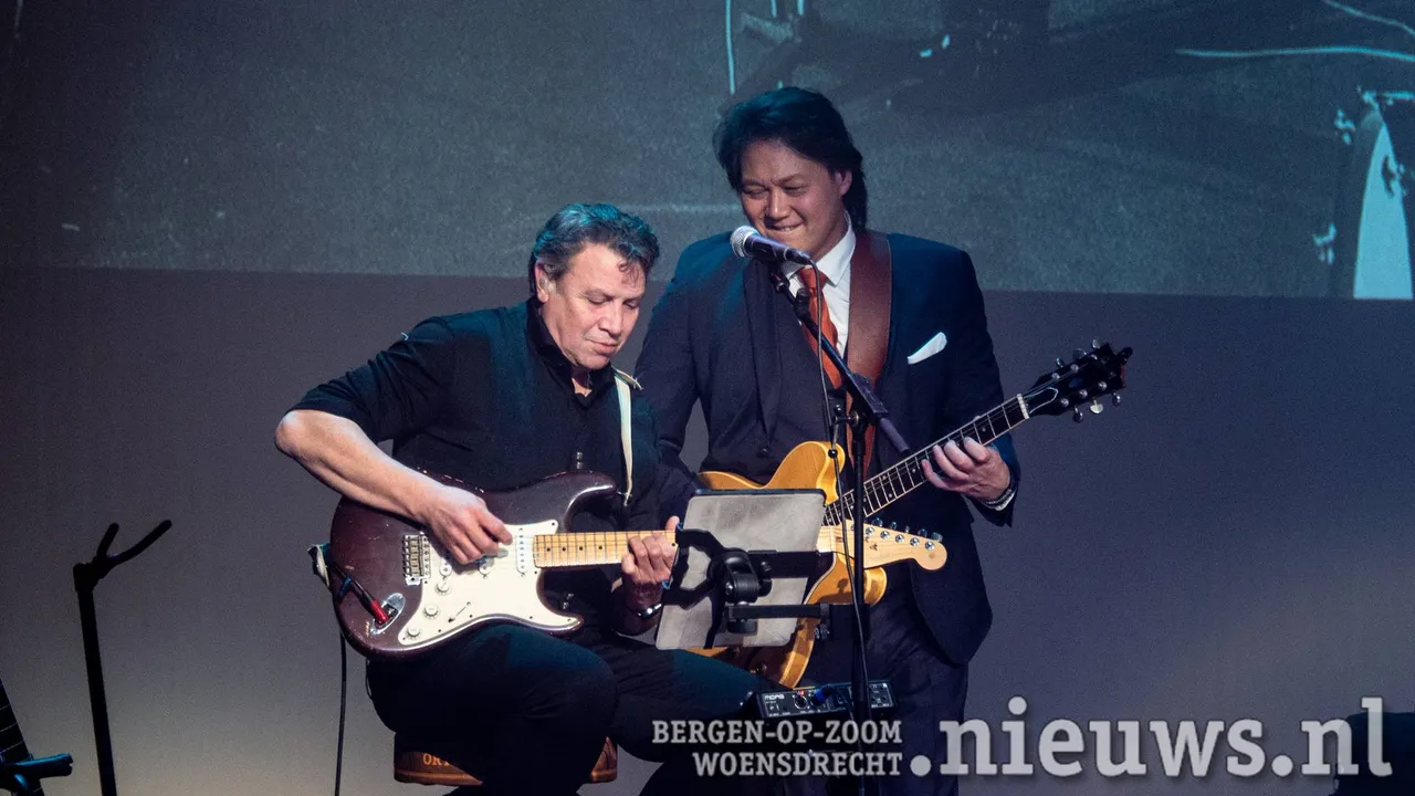 Het instrumentaal (gitaar) nummer 'Ajoen Ajoen'