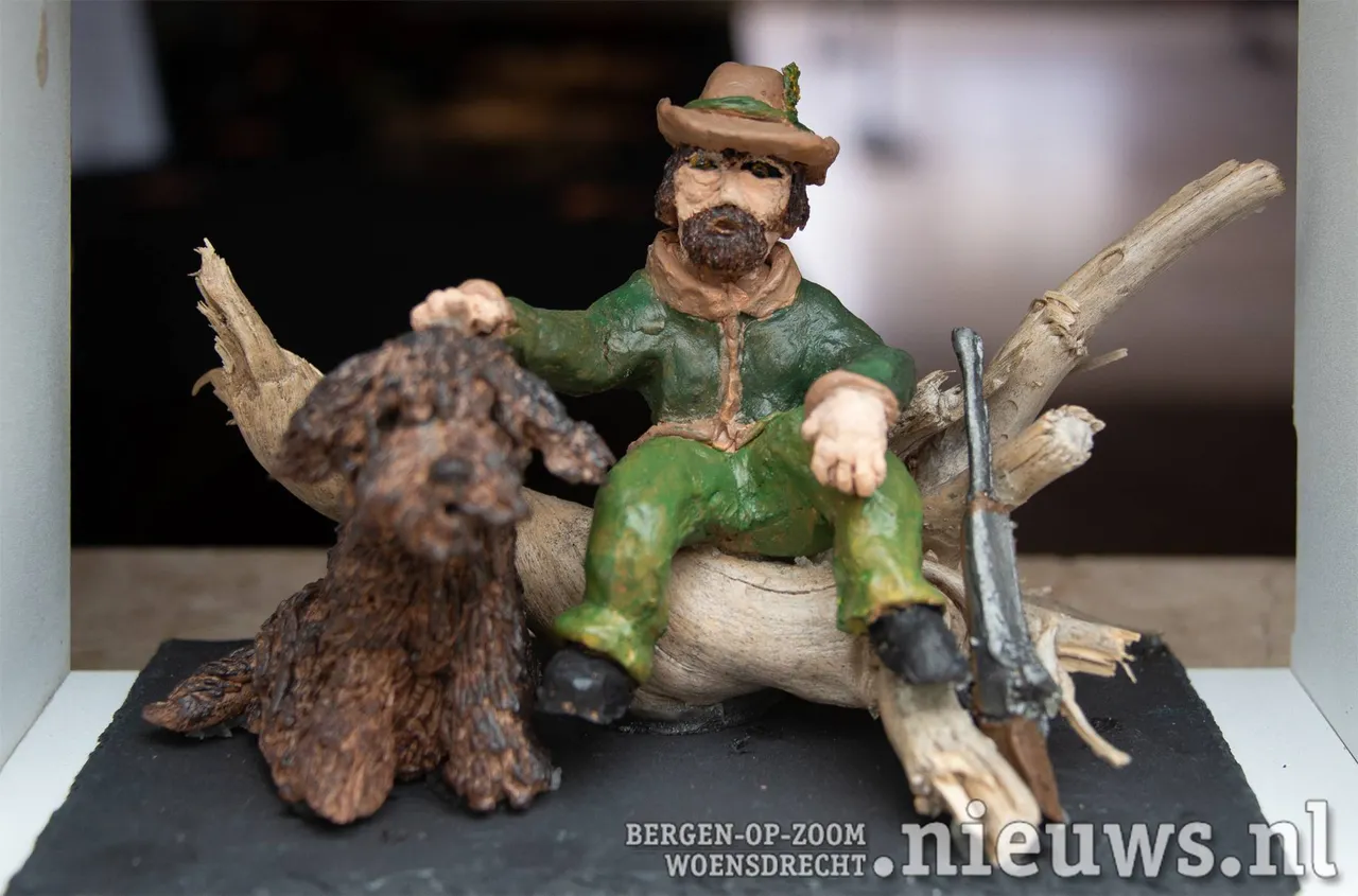 Een van de beeldjes van Marina Eggermont