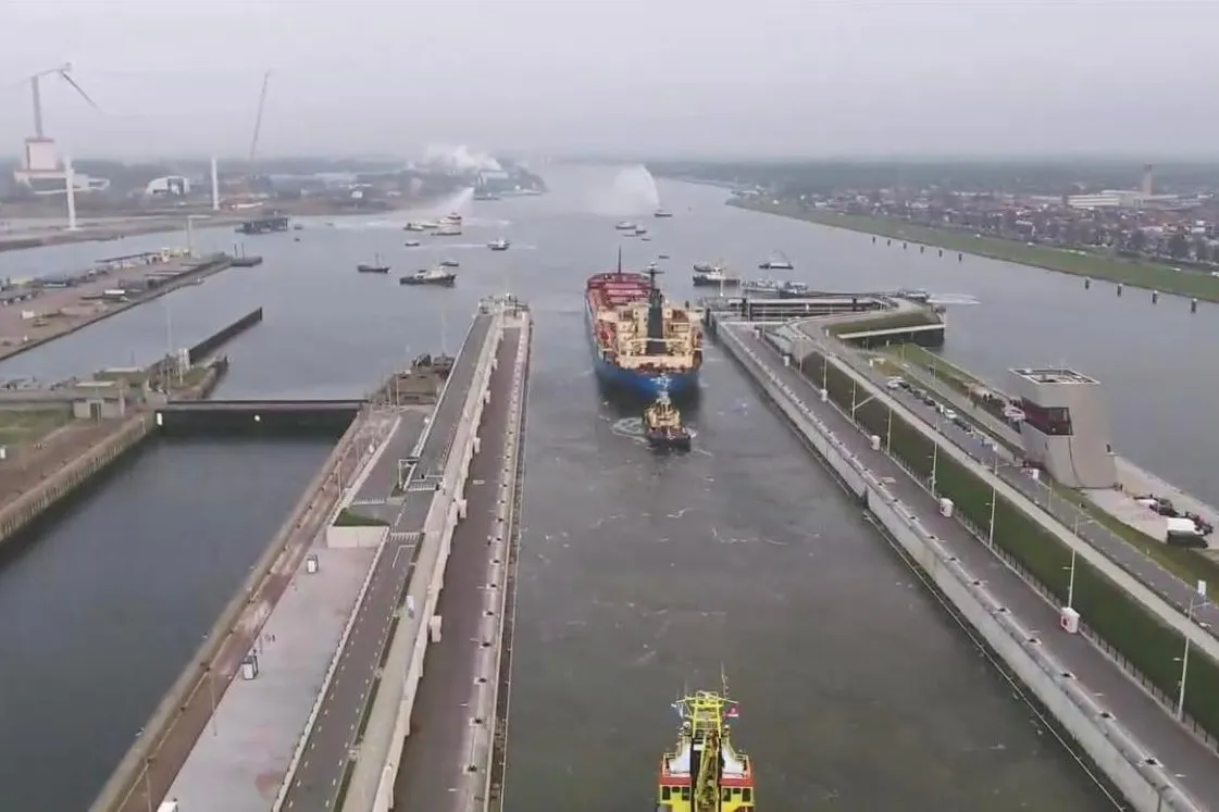 272785199 10226935534359926 6018878749990497063 n 1