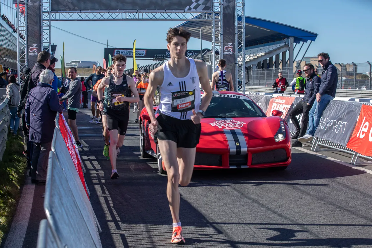 circuitrun12