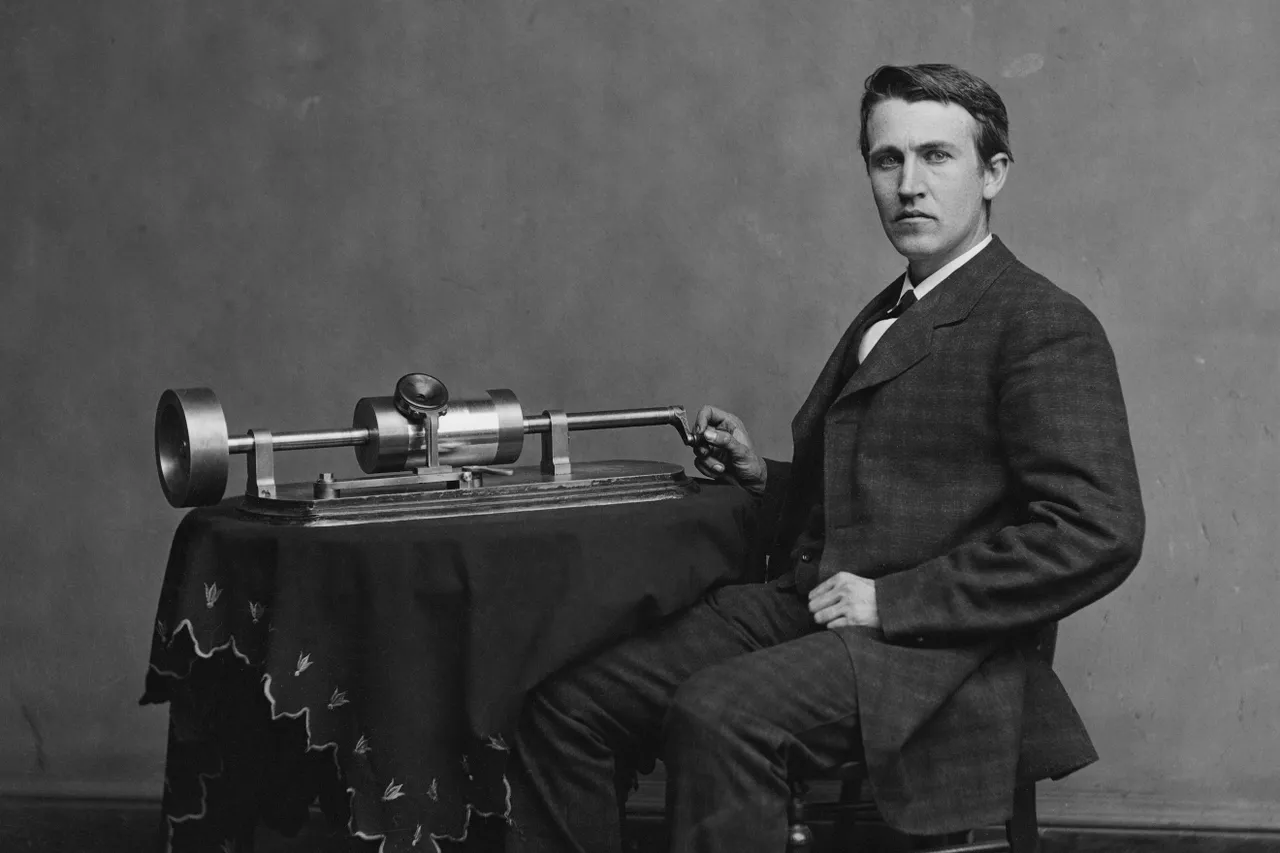 edison and phonograph edit1