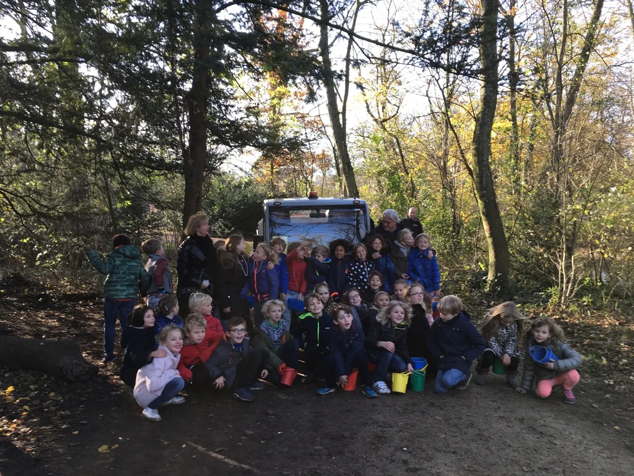 kunstencultuurbeverwijknlwp contentuploads201611sneeuwklokjes in het vondelpark 1 3493869da7c6c3df79af310084485df8c808758d