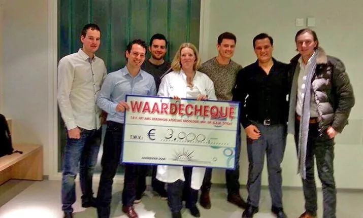 overhandiging cheque banner