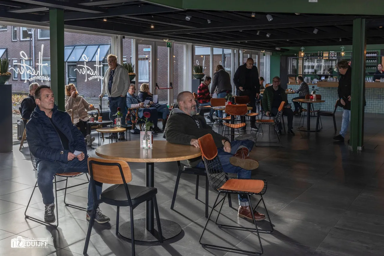publiek foyer3