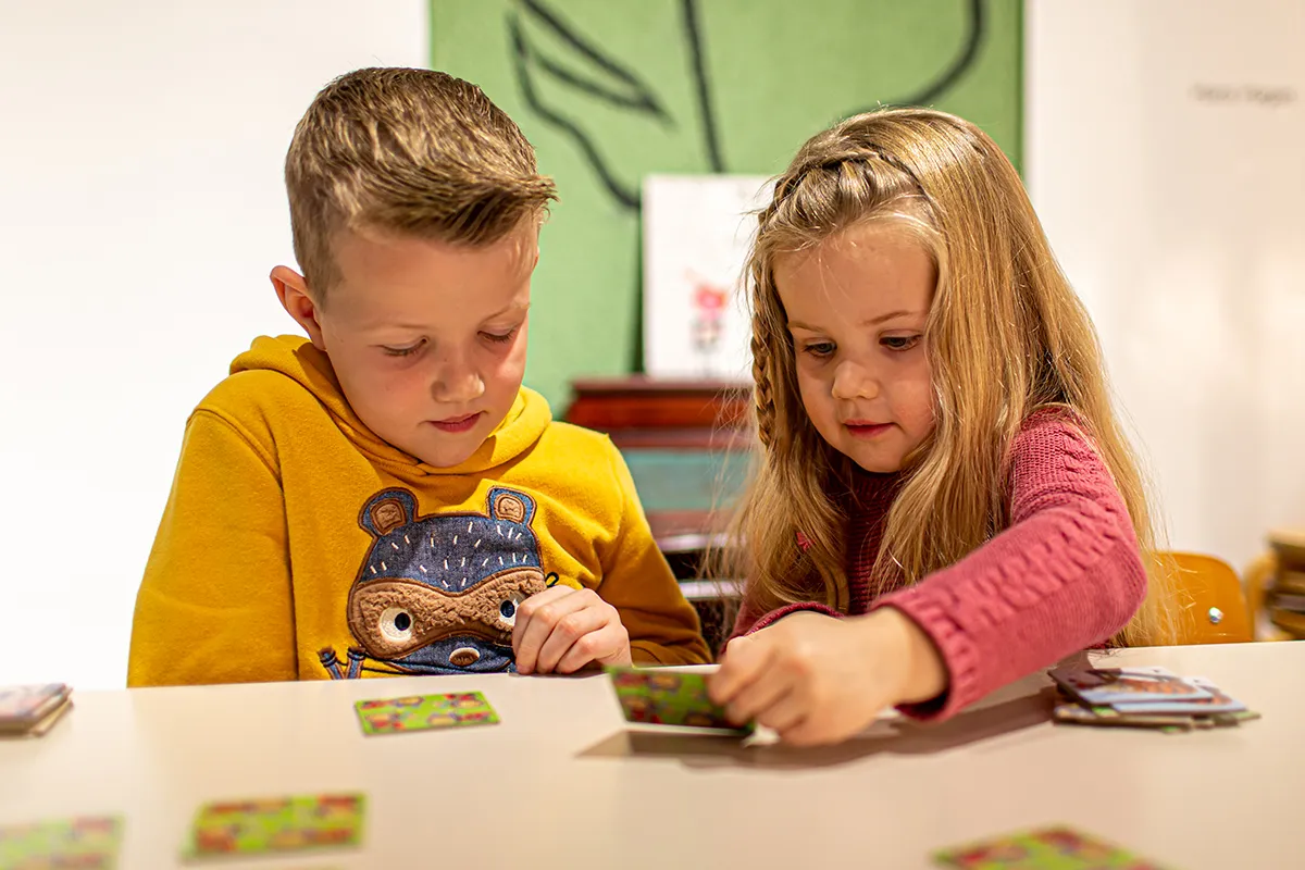 speel een spel in bibliotheek ijmond noord 1