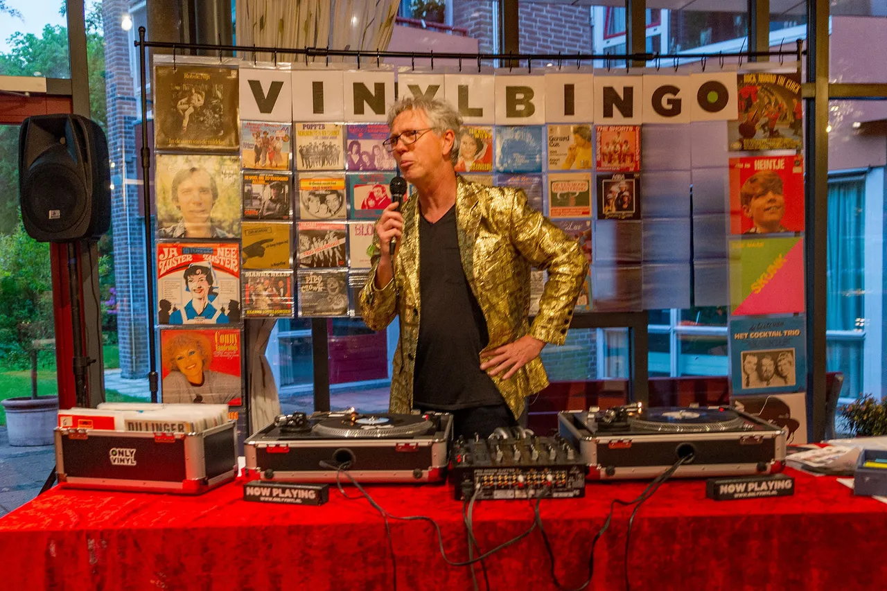 vinylbingo promofoto 2