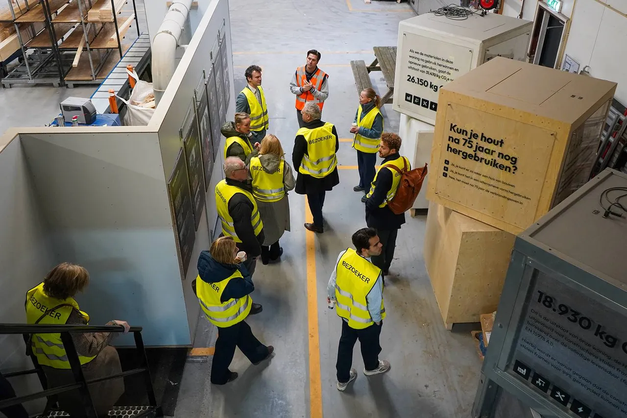 9BKrSiTQR9dehej6EawyFAQwcCnIUkklzVrbiENi kopiëren