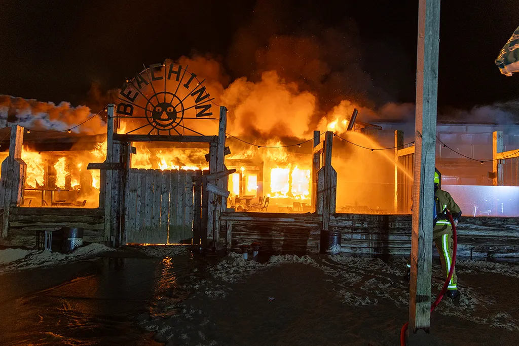 20231215 beach inn 02