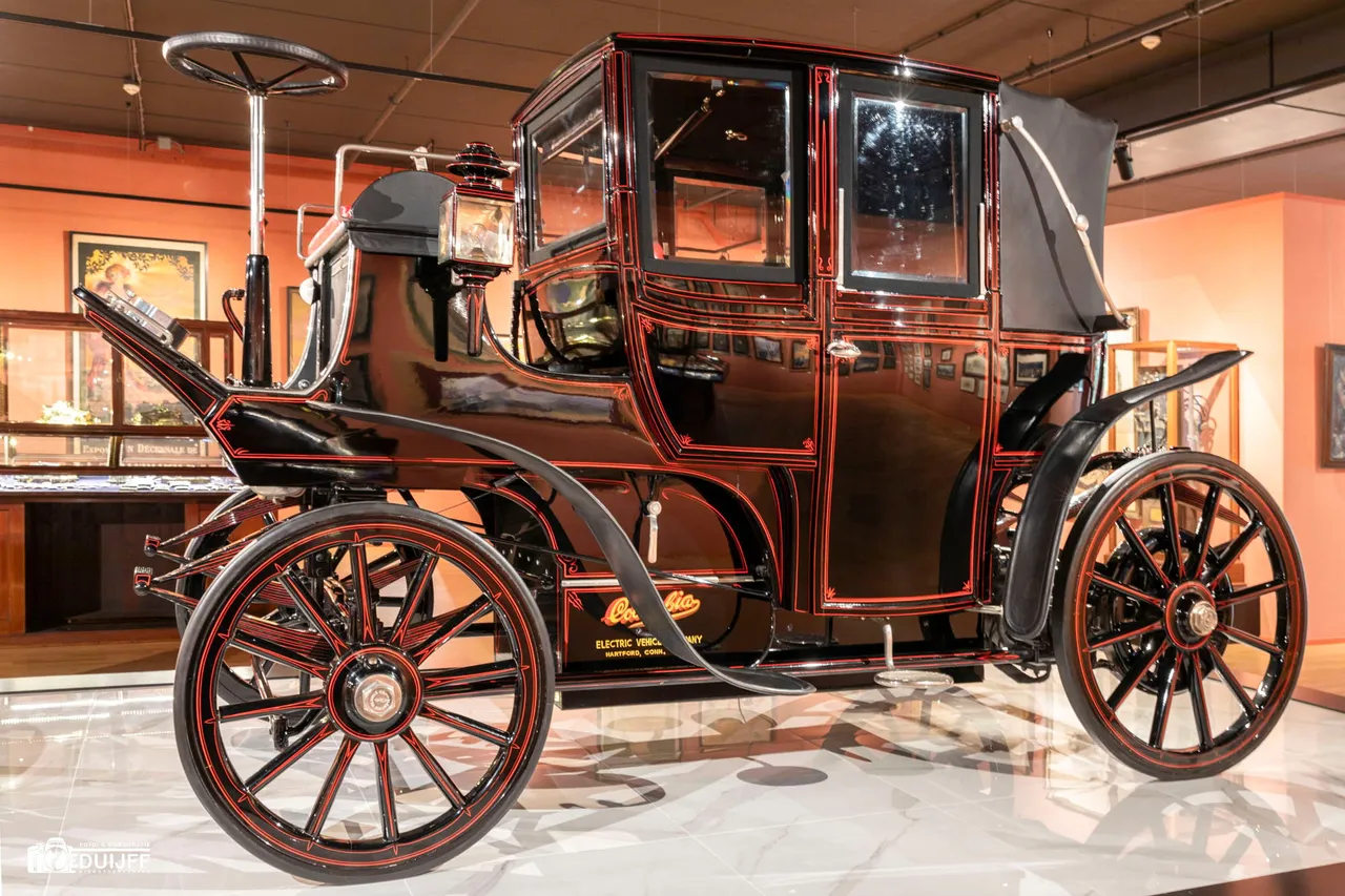 electric vehicle