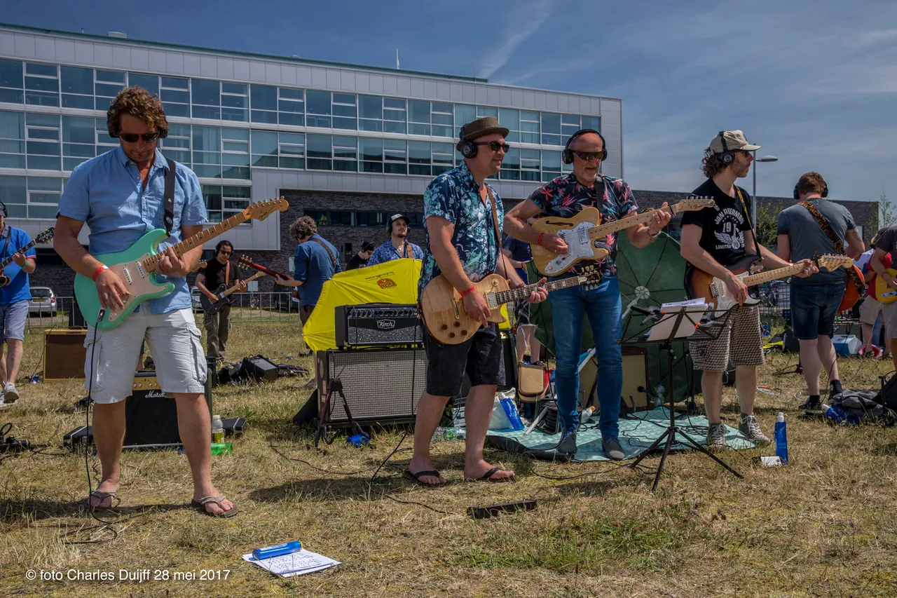 gitar players