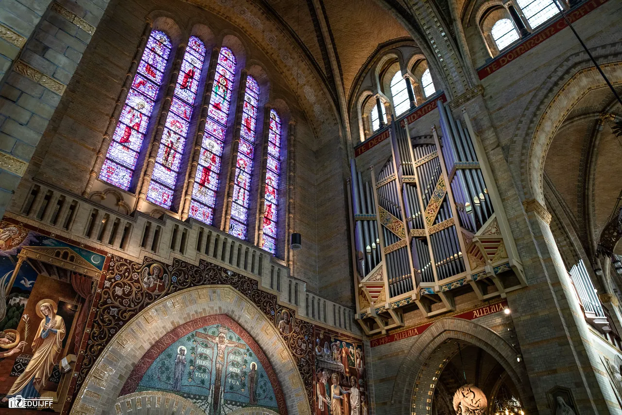 gl in lood en orgel