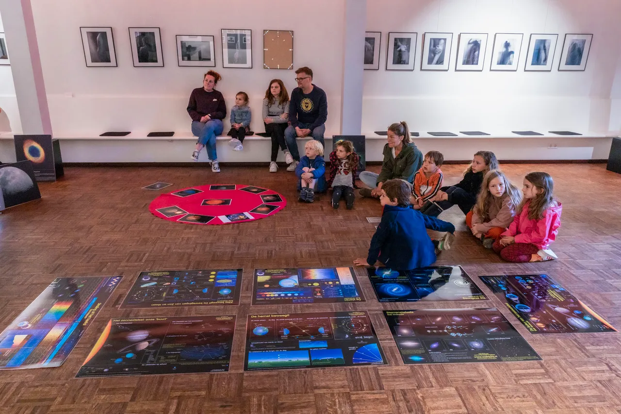 kids on the floor