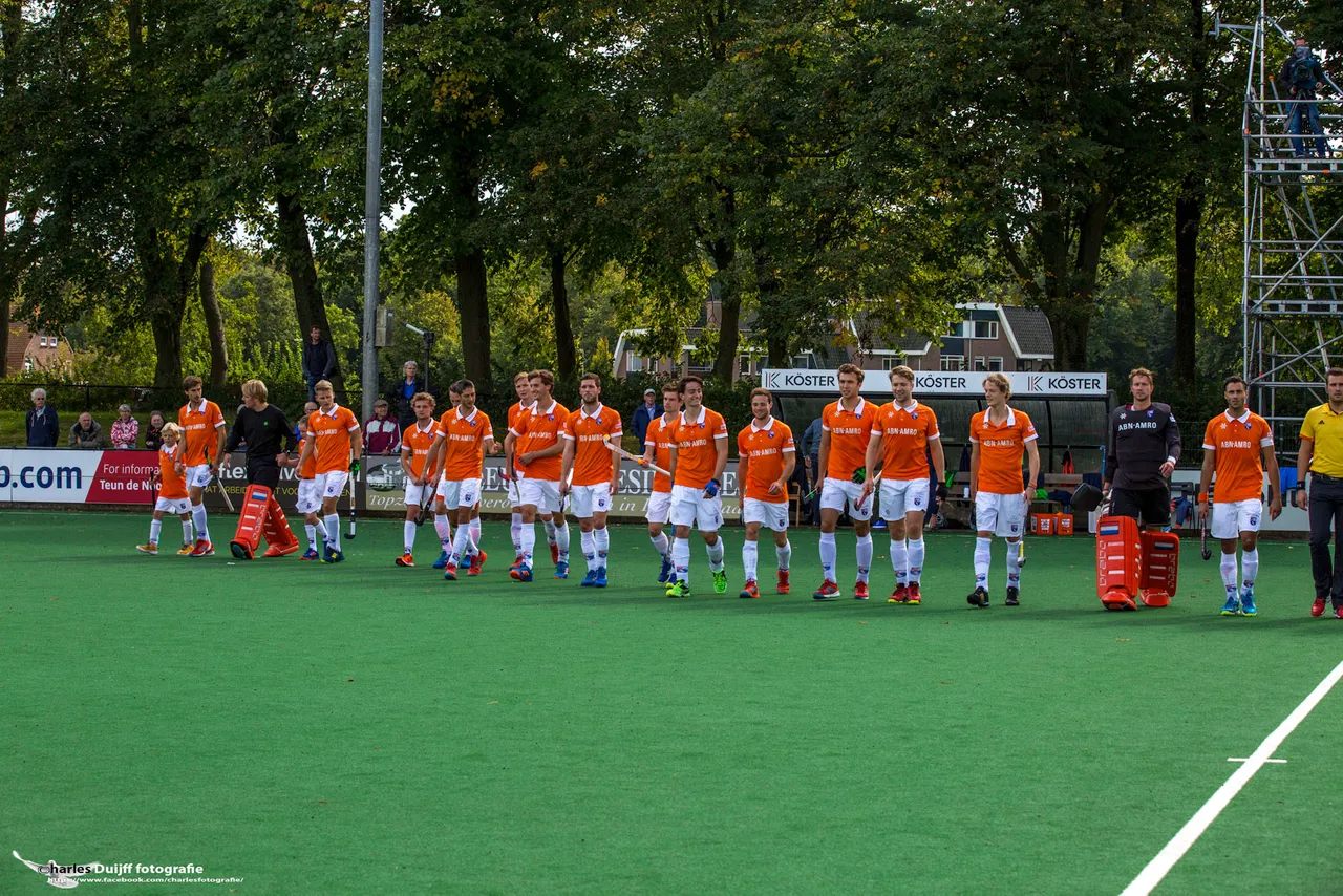line up