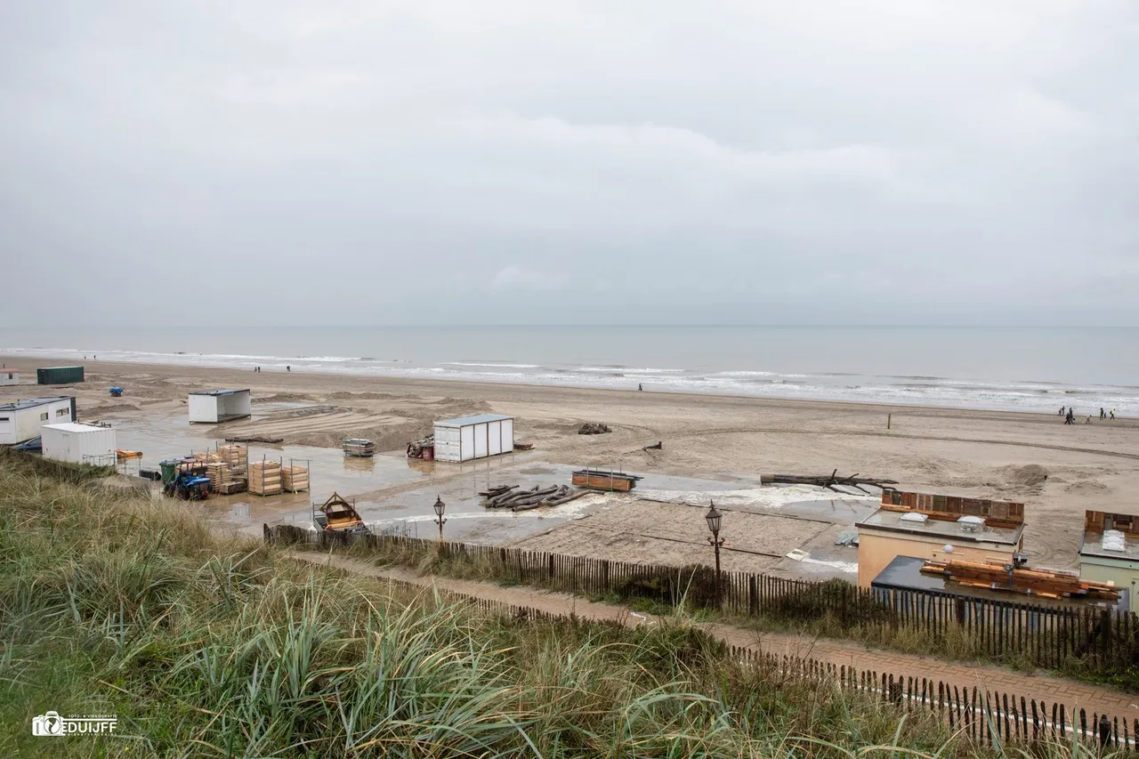 strand sloop pav