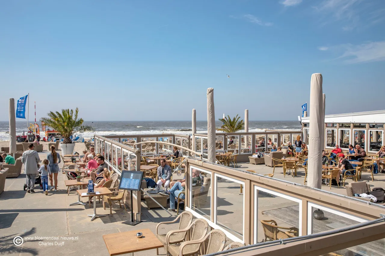 strandpaviljoen1