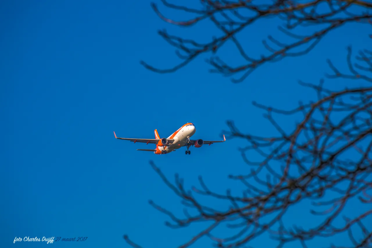 zie the plane schijnt