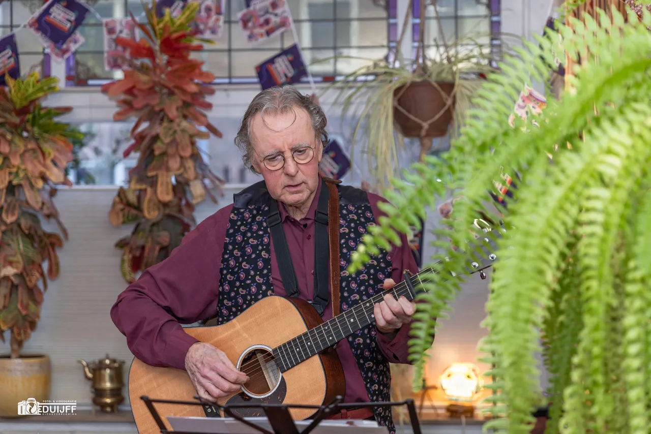 Gitaris Calierstraat ART