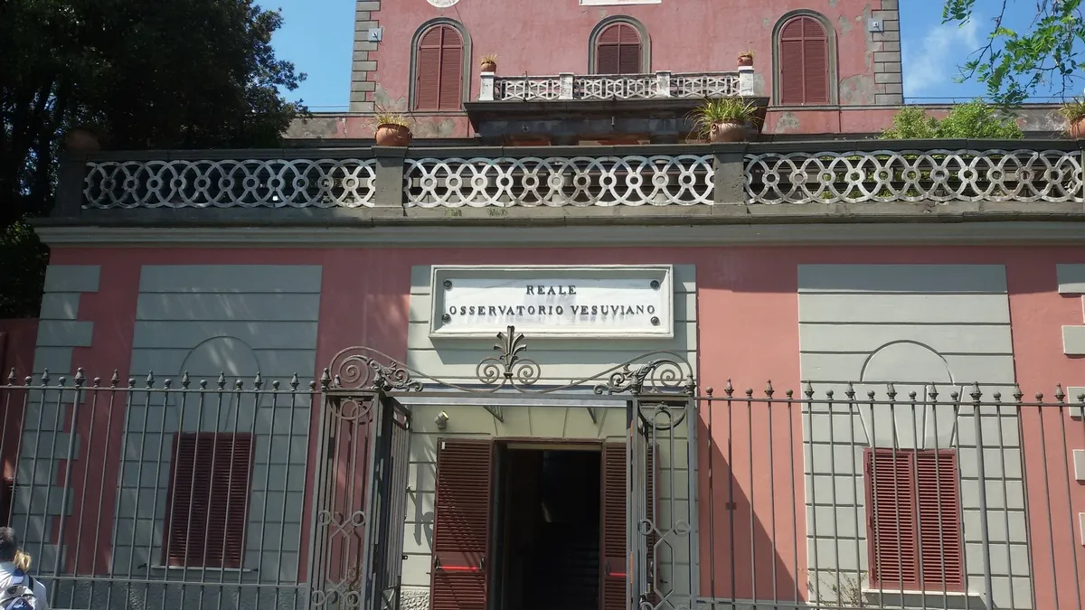 reale osservatoriovesuviano 2016 small