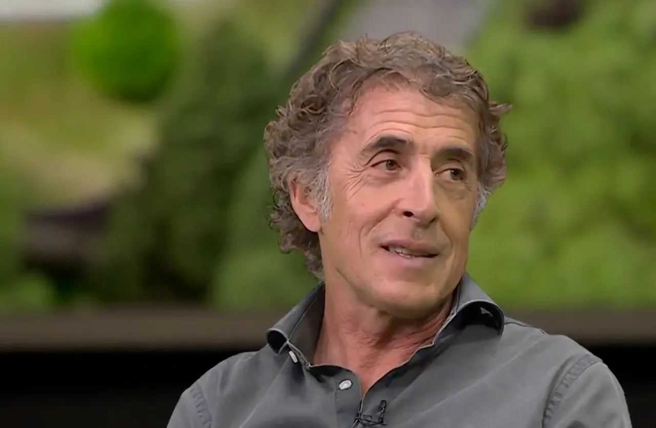 Perico Delgado, en el plató de Eurosport.