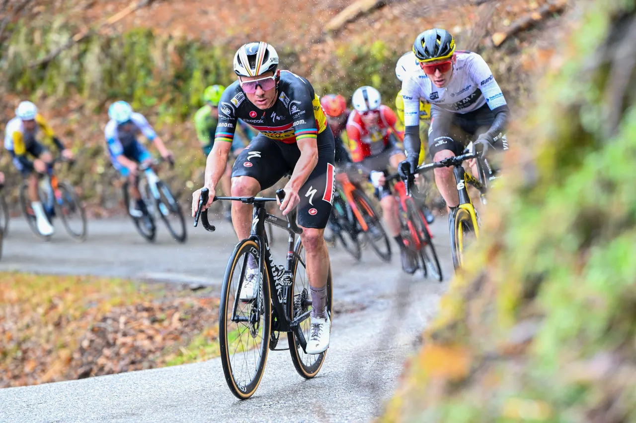 Remco Evenepoel at the 2024 Paris-Nice. @Sirotti