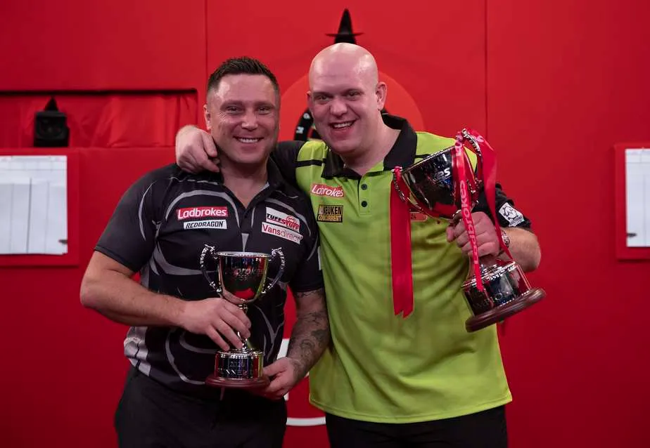 Michael van Gerwen besiegt Gerwyn Price mit 11-9 und gewinnt die UK Open 2020.
