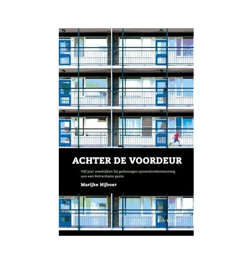 achter de voordeur