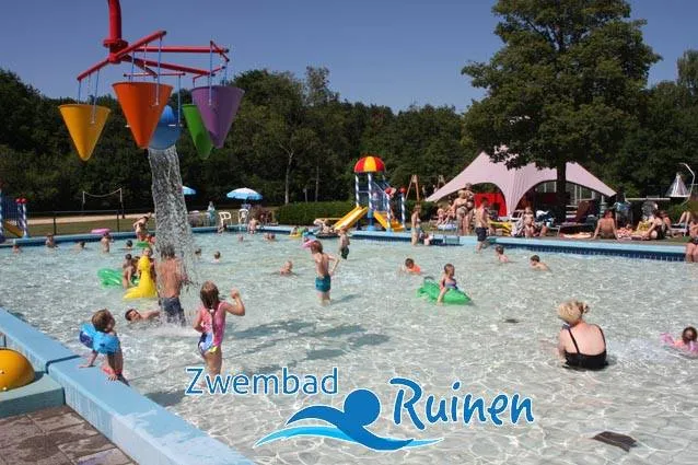 zwembad ruinen 2