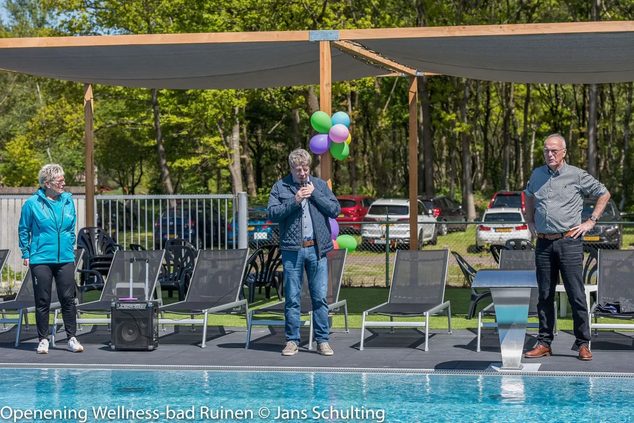 zwembad ruinen 3 jans schulting