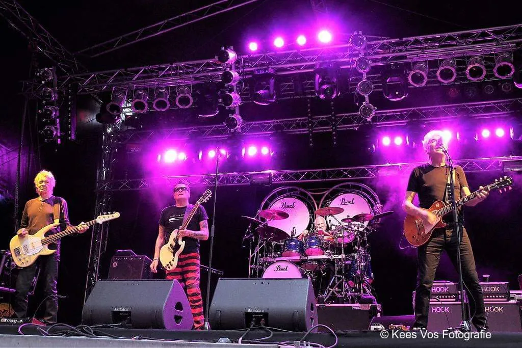 f347a1a0 4658 40c1 8140 f810ba6026d1