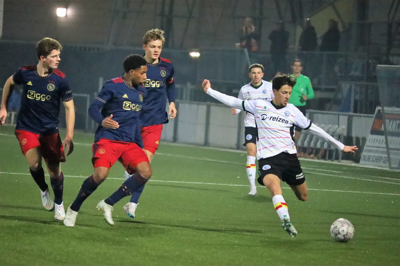 fcdb j ajax 334 2