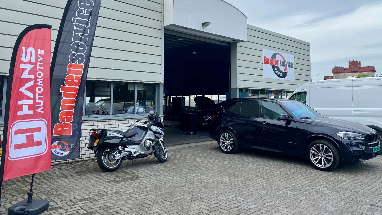 afbeelding voorkant werkplaats bandenservice emmen hans automotive dd 24 6 2022