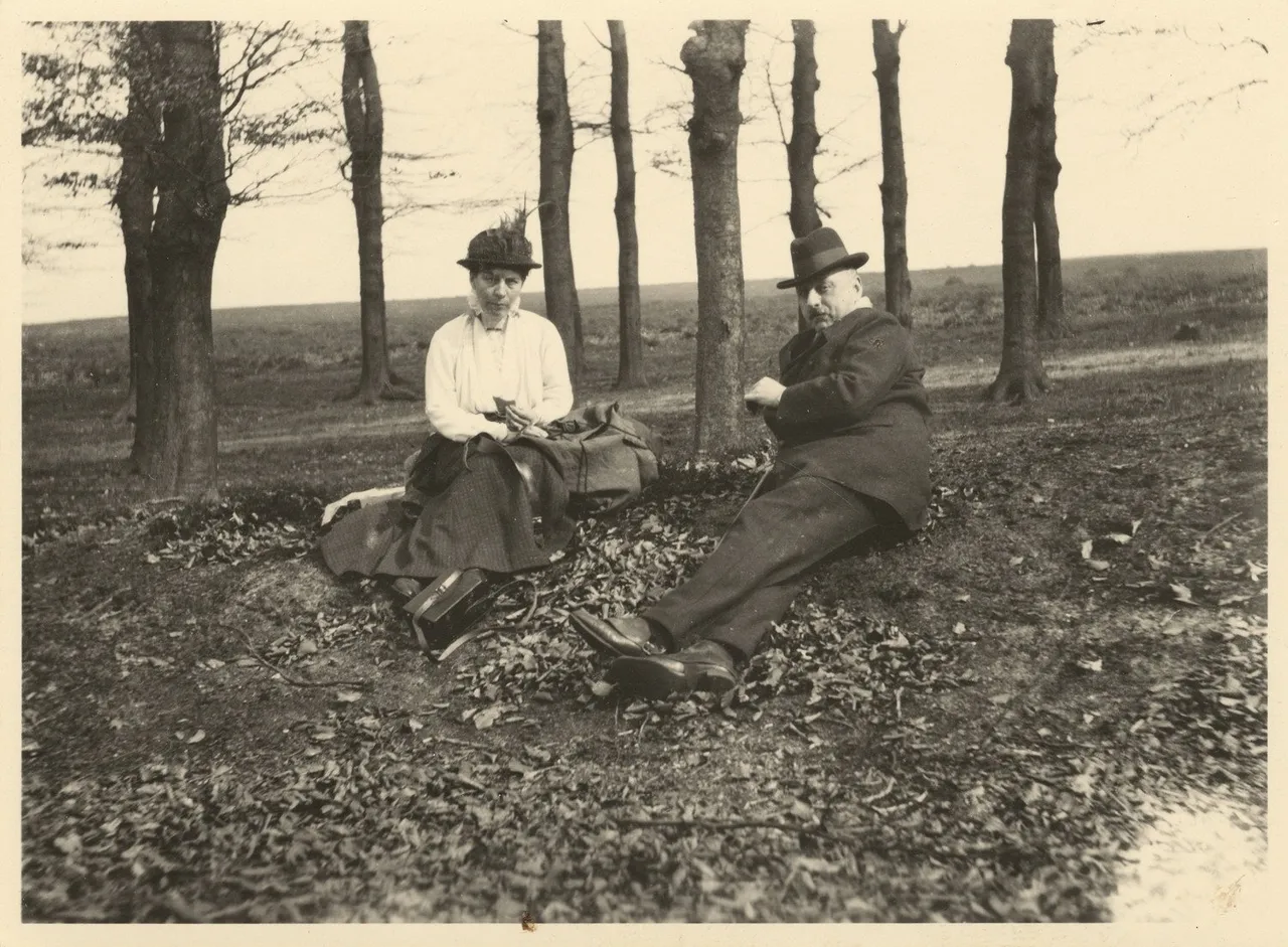 echtpaar kroller muller picknick groot 2 kmm kopie