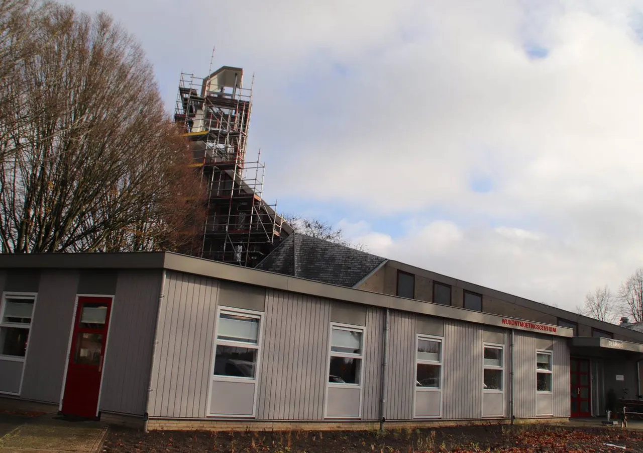 48EN VakschildersErmeloWesterkerk4