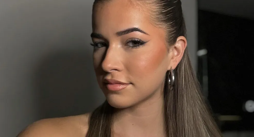 3 2