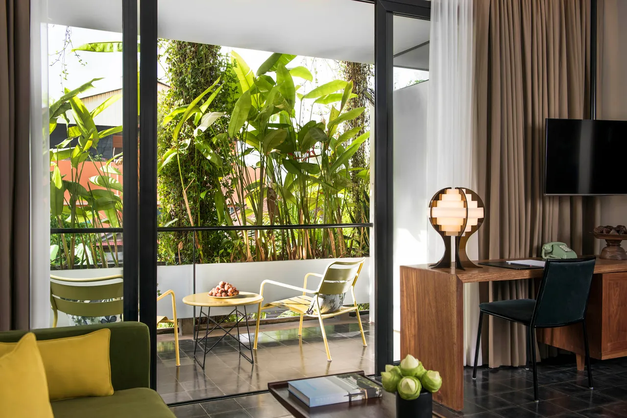 deluxe triple room 5