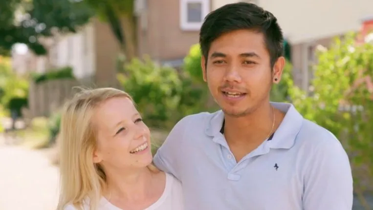 lisa en riski kopen zonder kijken kijkers in shock over krap budget