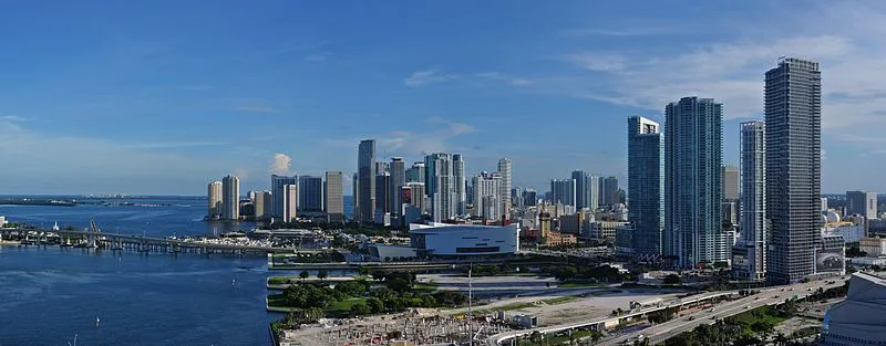 800px downtown miami skyline southern view