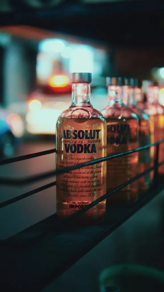 alec favale kiqw3gihdha unsplash 576x1024