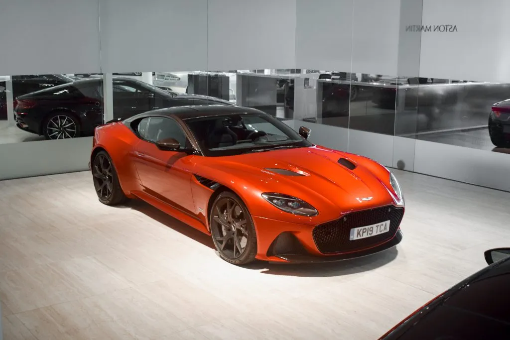 aston martin dbs superleggera max verstappen 2 1024x683