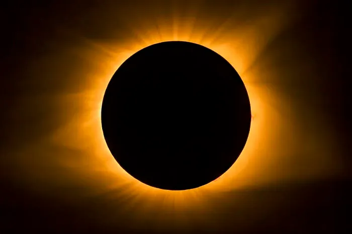 fhm zonsverduistering20
