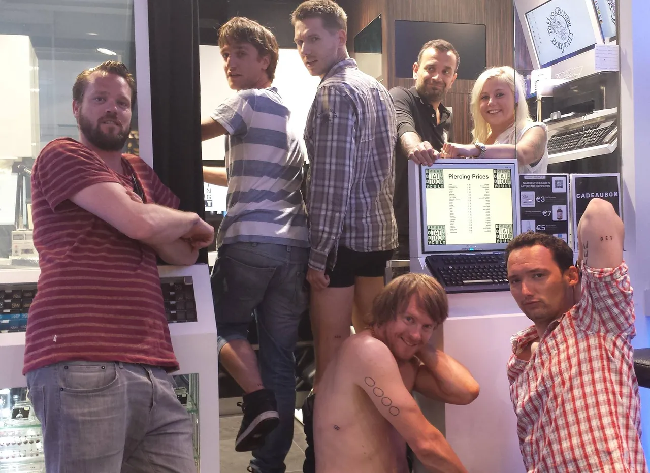 gemeenschappelijke 130 tattoo gezet met de redactie 2013 kopie