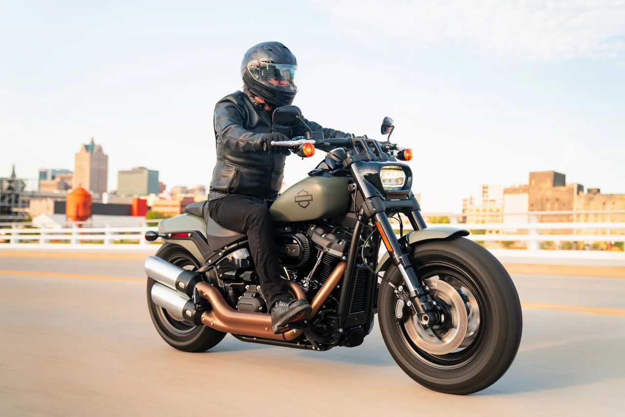harley davidson fat bob fhm04