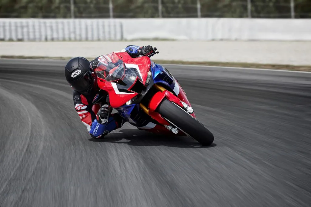 honda cbr1000rr r fireblade 2019 6 1024x683