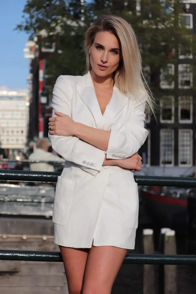 img 7102 683x1024