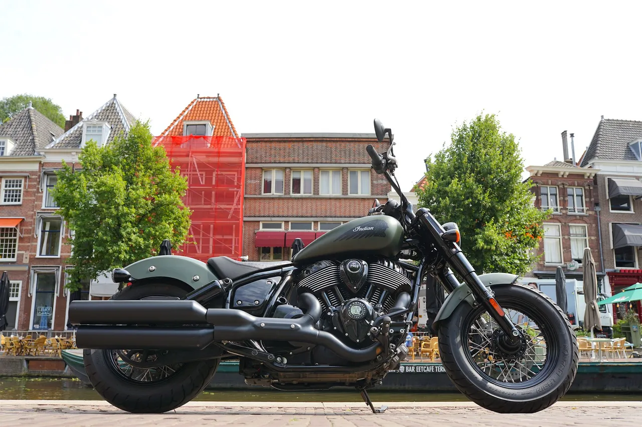 indian chief bobber dark horse fhm10