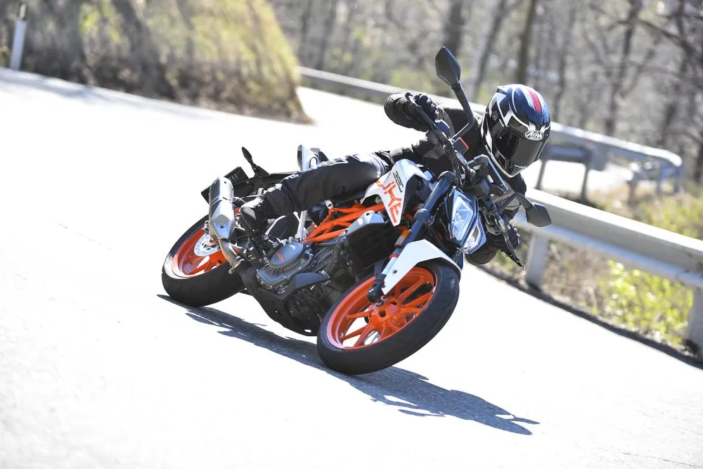 ktm10