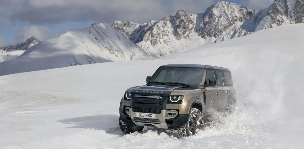 land rover defender12 1024x501