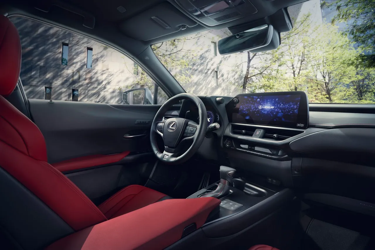 lexus ux fhm03